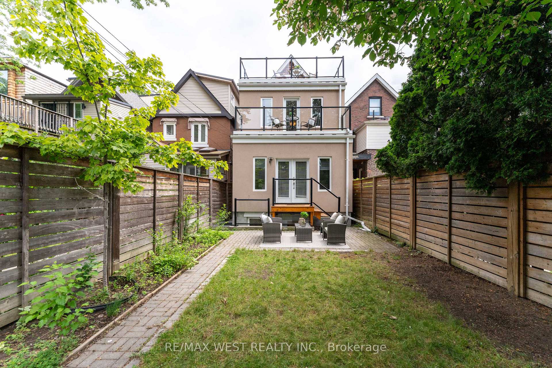 Photo 43 of 52 Woodycrest Avenue, Toronto, Danforth — HOMEH