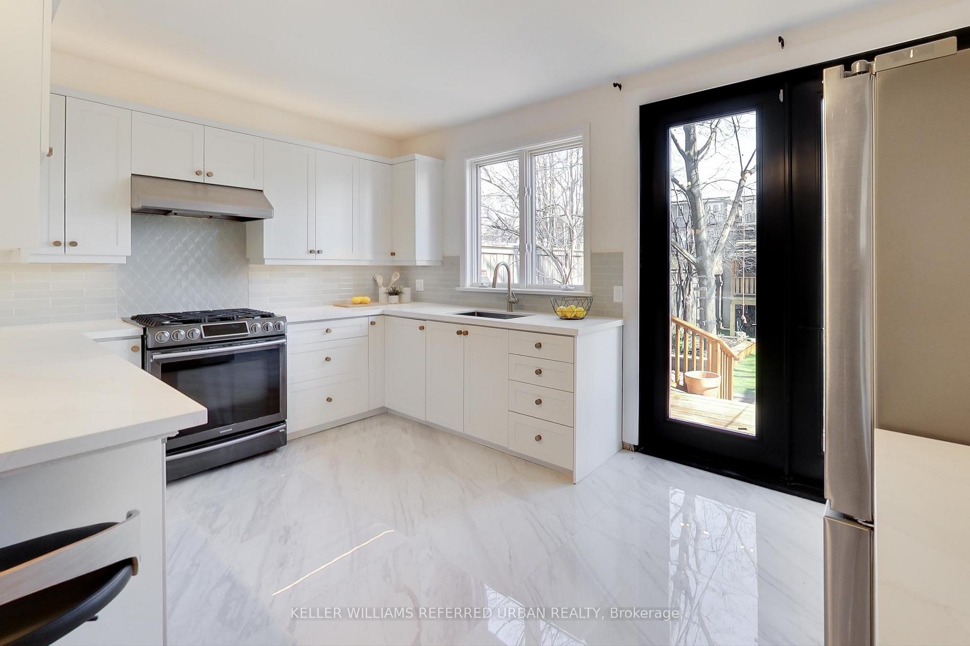 Photo 14 of 715 Markham Street, Toronto, The Annex — HOMEH