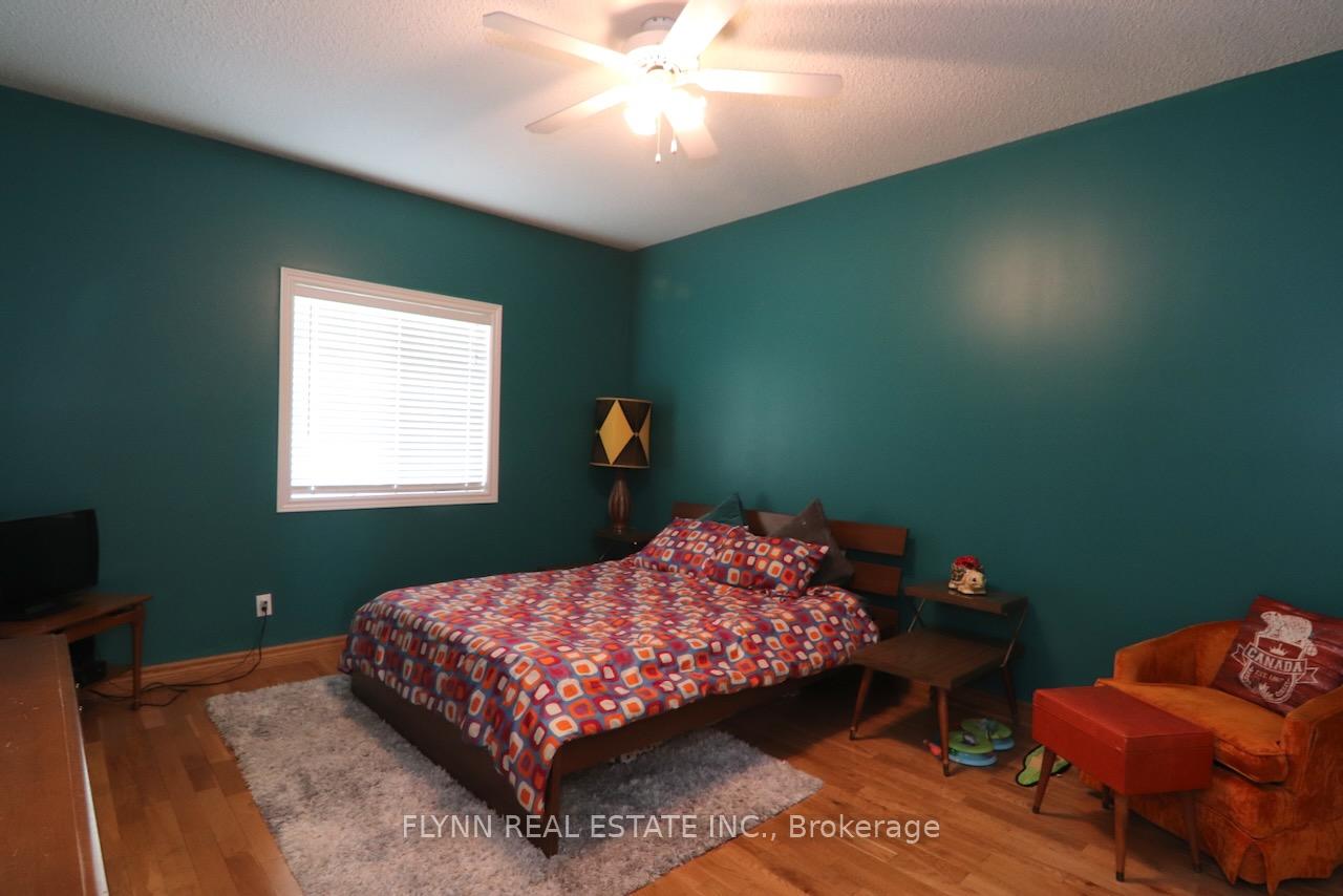 Photo 10 of 1500 Barron Road, Thorold, Port Robinson — HOMEH