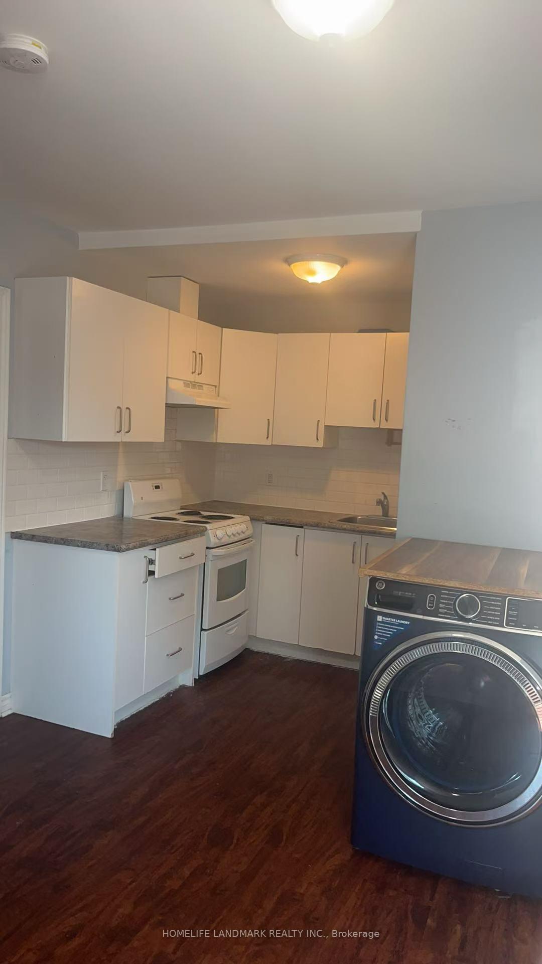Photo 4 of Unit Apt. 2, 323 Danforth Avenue, Toronto, Danforth — HOMEH