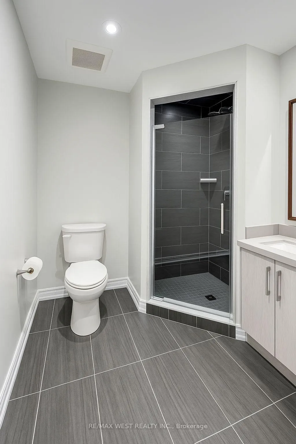 Photo 3 of 340 Atlas Avenue, Toronto, Oakwood Village — HOMEH