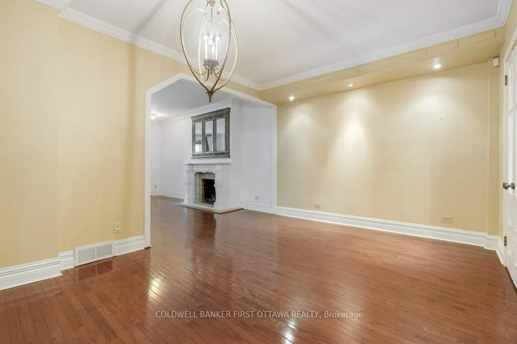 Photo 9 of 543 Besserer Street, Ottawa, Sandy Hill — HOMEH
