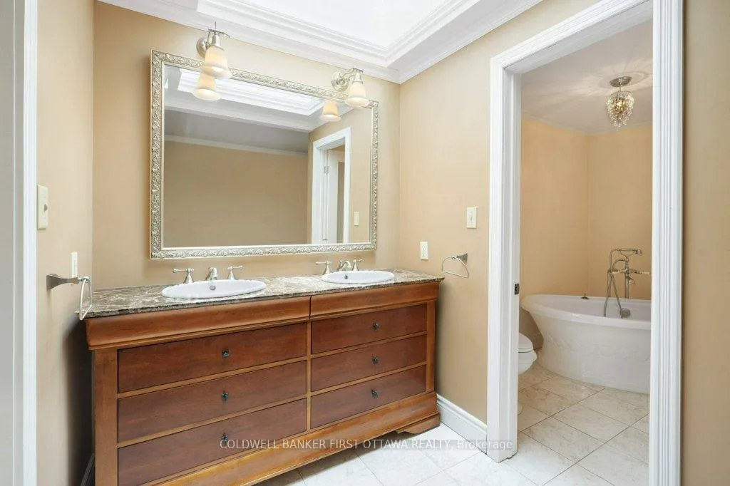 Photo 21 of 543 Besserer Street, Ottawa, Sandy Hill — HOMEH