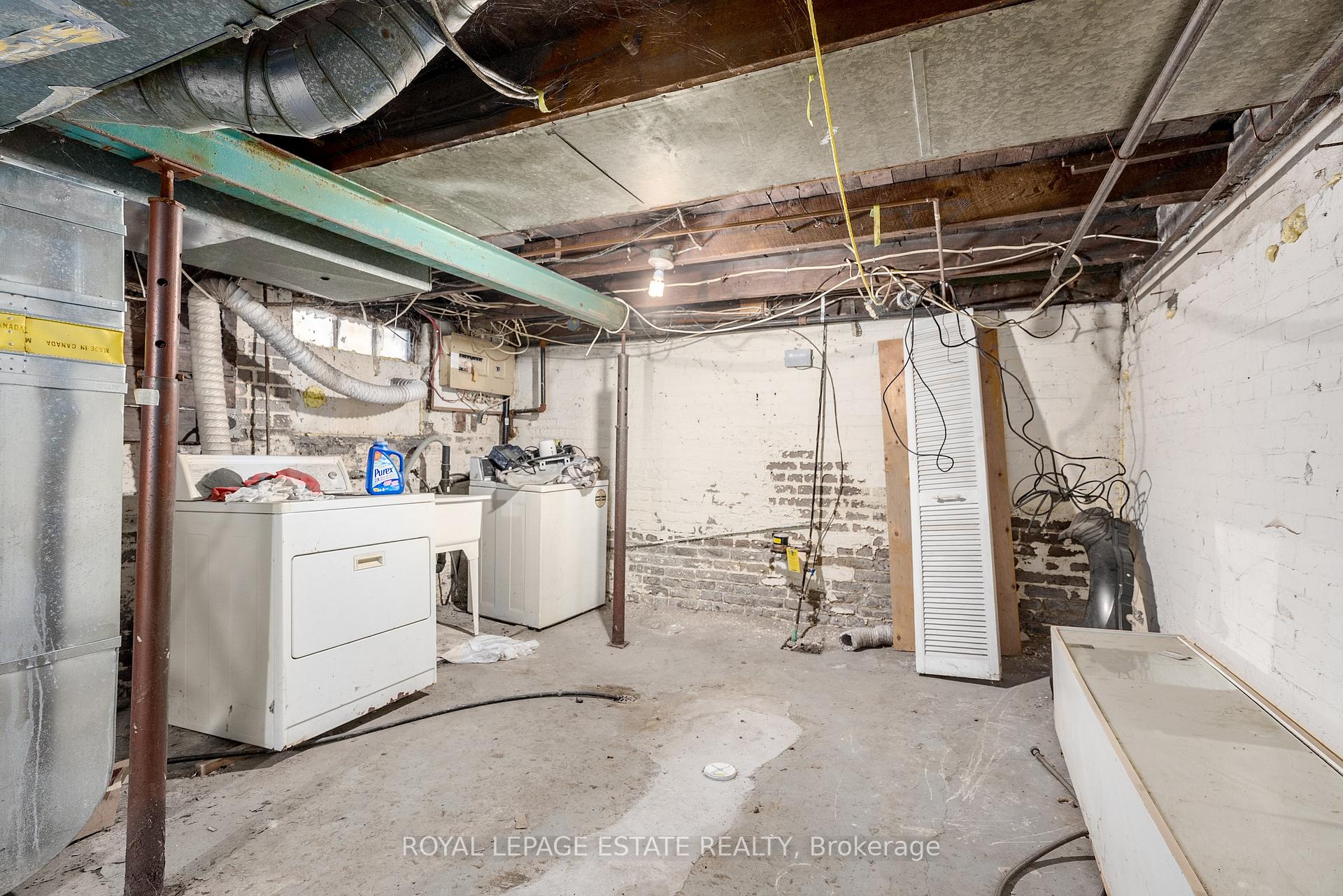 Photo 20 of 876 Eastern Avenue, Toronto, Greenwood-Coxwell — HOMEH