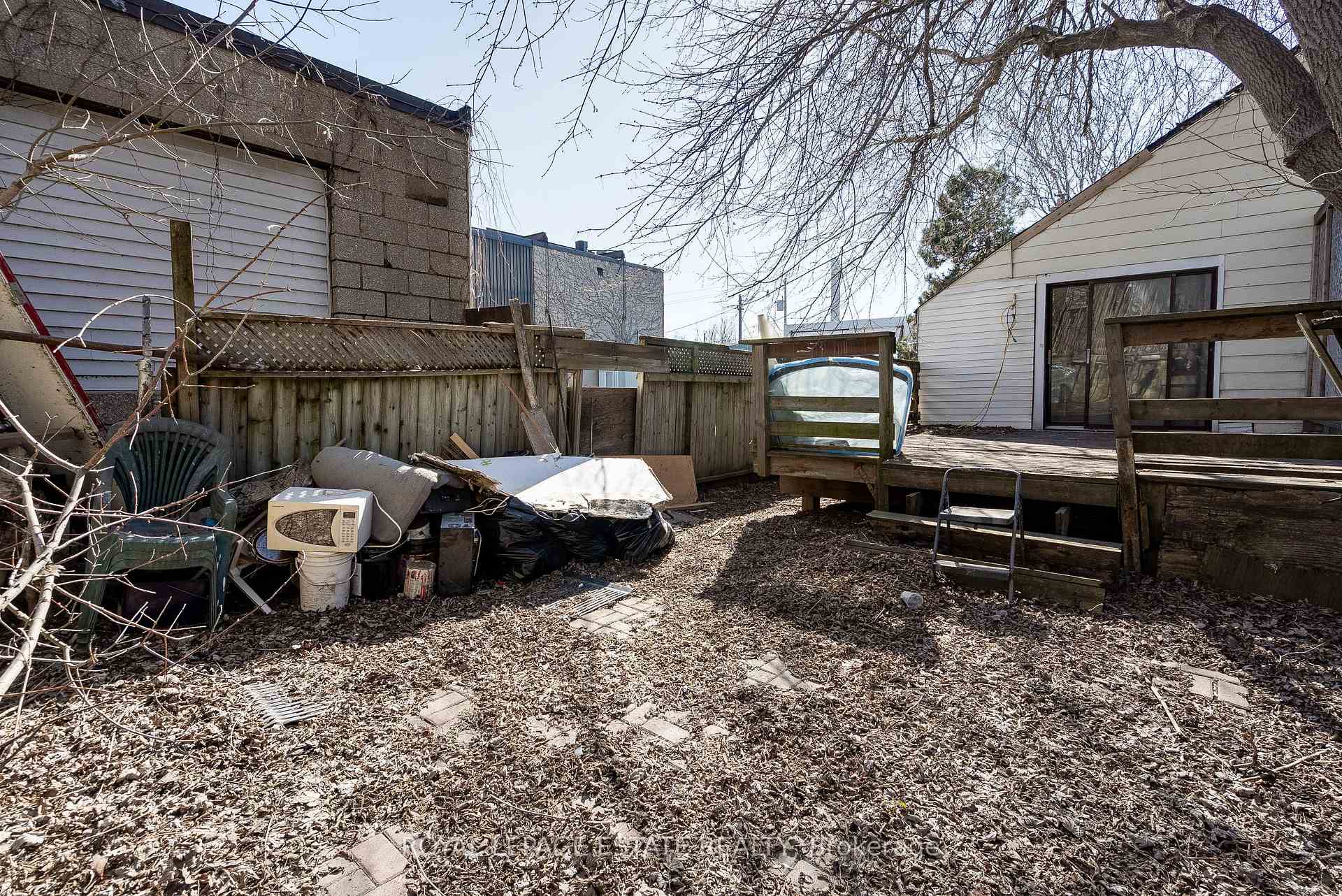 Photo 28 of 876 Eastern Avenue, Toronto, Greenwood-Coxwell — HOMEH