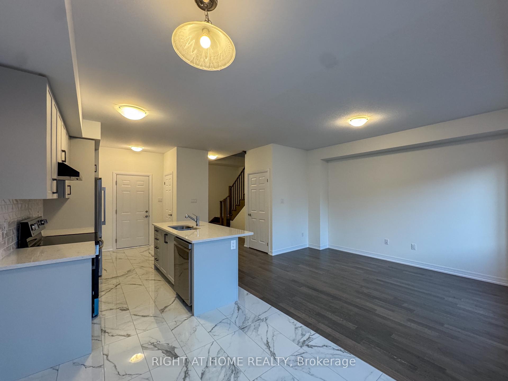 Photo 7 of 79 Brighton Lane, Thorold, Rolling Meadows — HOMEH