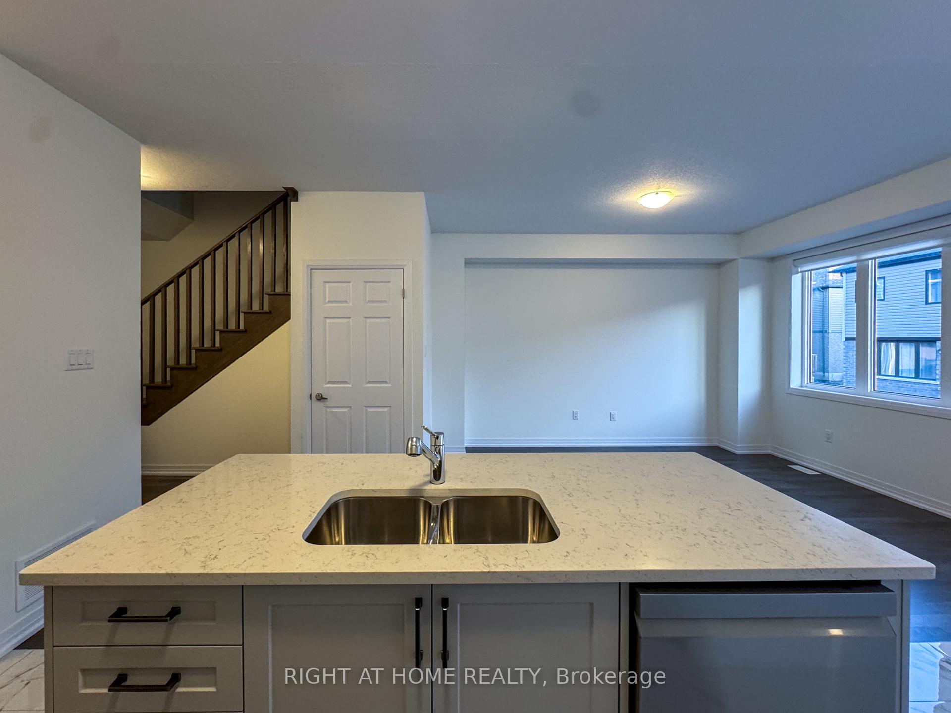 Photo 9 of 79 Brighton Lane, Thorold, Rolling Meadows — HOMEH