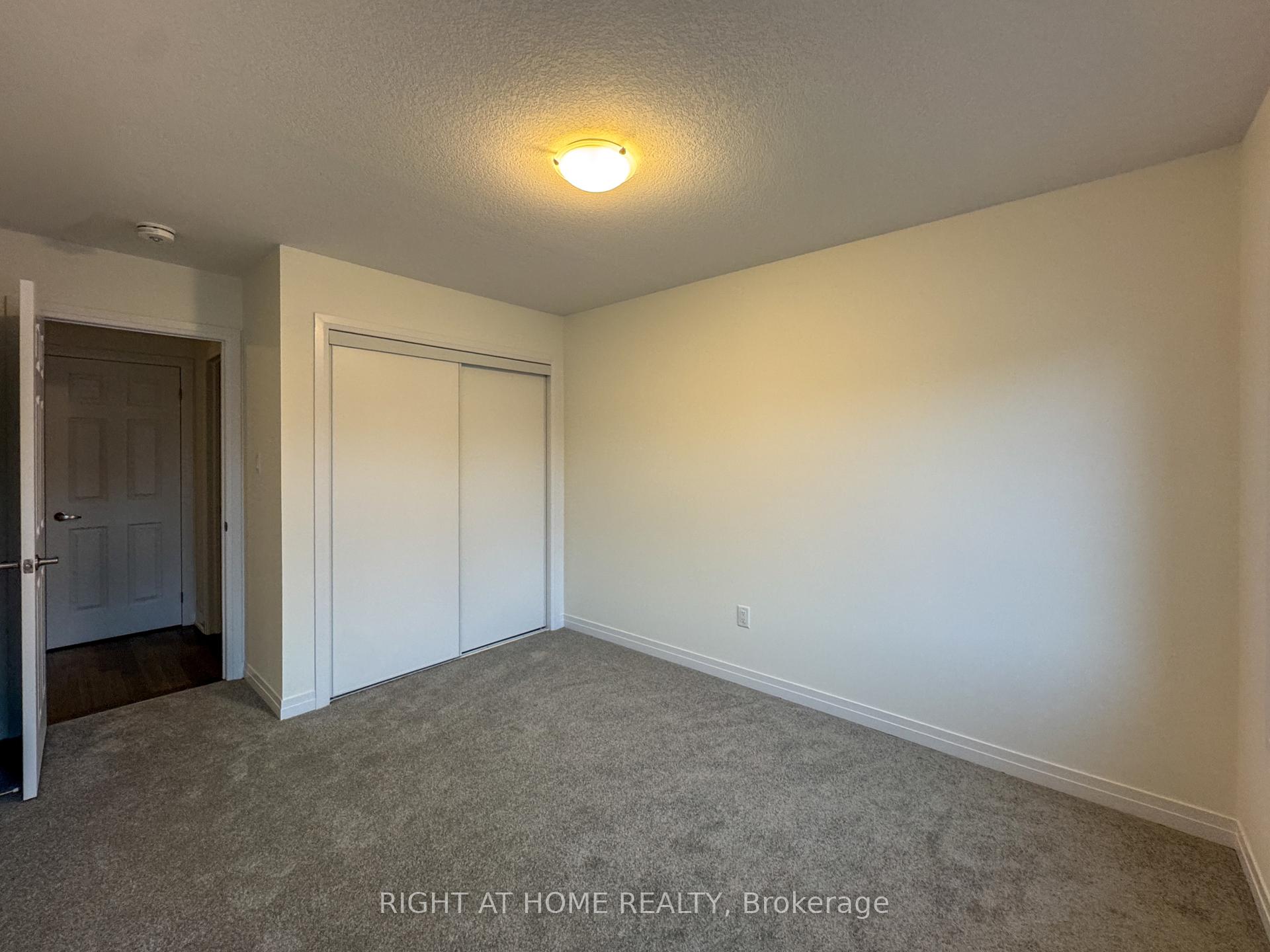 Photo 18 of 79 Brighton Lane, Thorold, Rolling Meadows — HOMEH