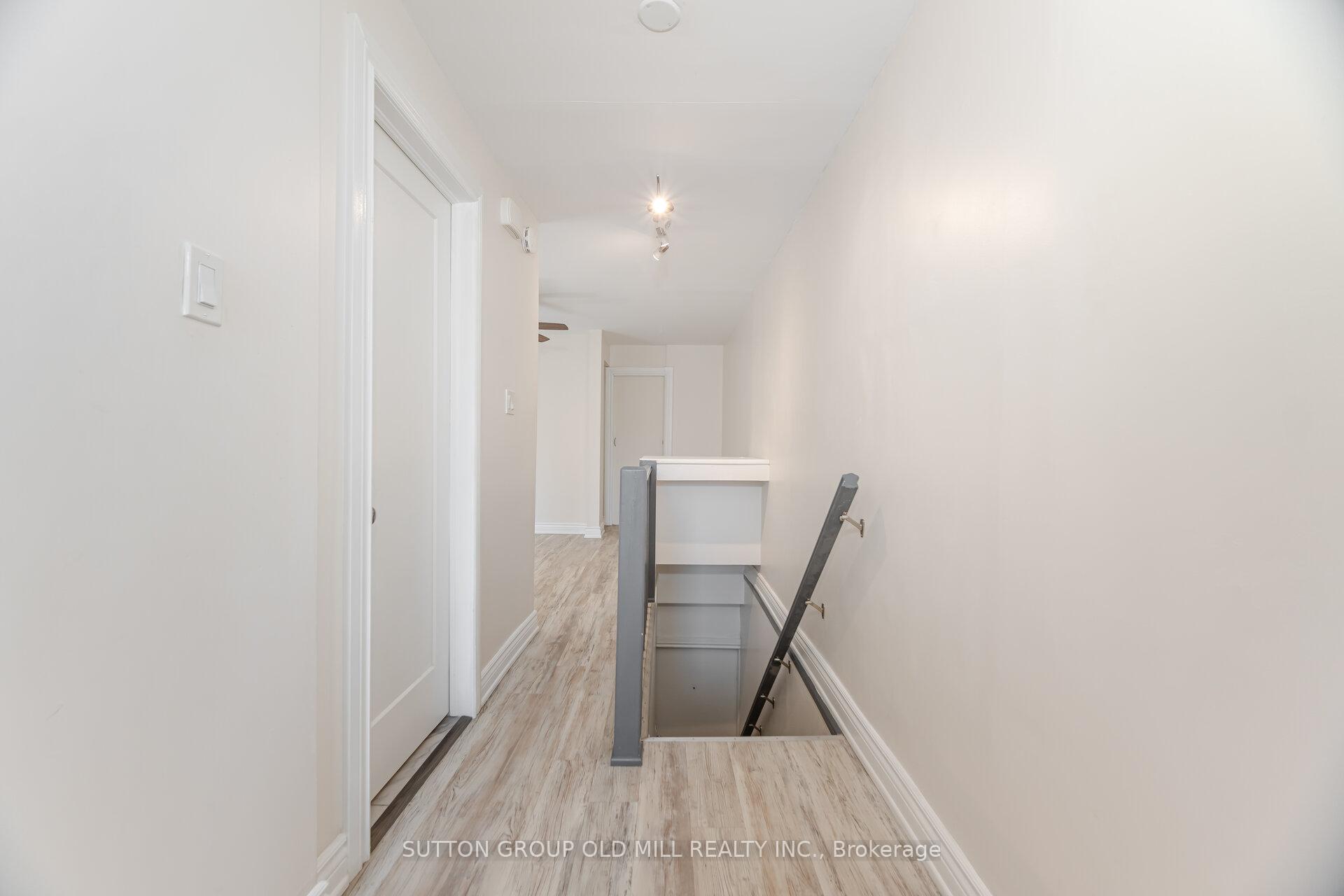 Photo 17 of 1995 Gerrard Street E, Toronto, East End-Danforth — HOMEH