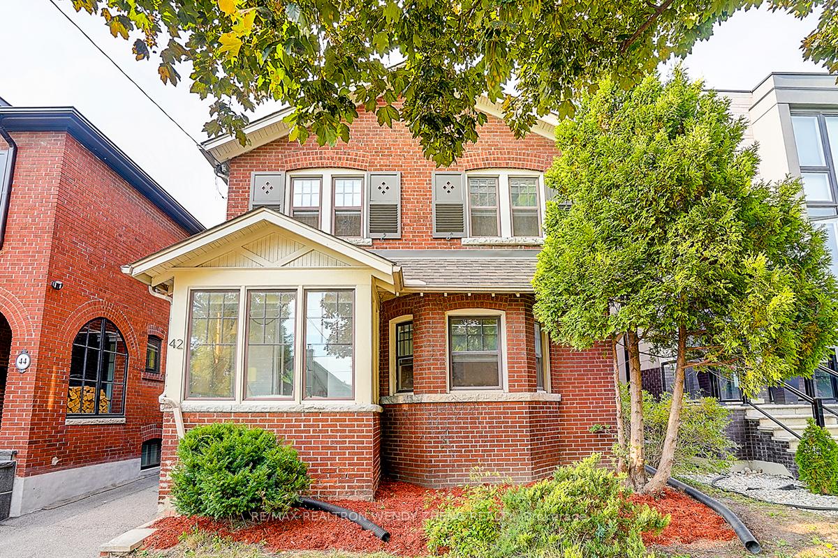 Photo 2 of 42 Willowbank Boulevard, Toronto, Yonge-Eglinton — HOMEH