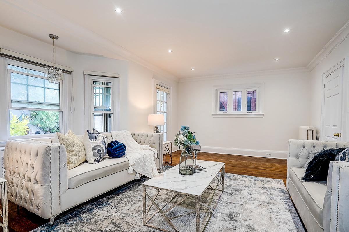 Photo 9 of 42 Willowbank Boulevard, Toronto, Yonge-Eglinton — HOMEH