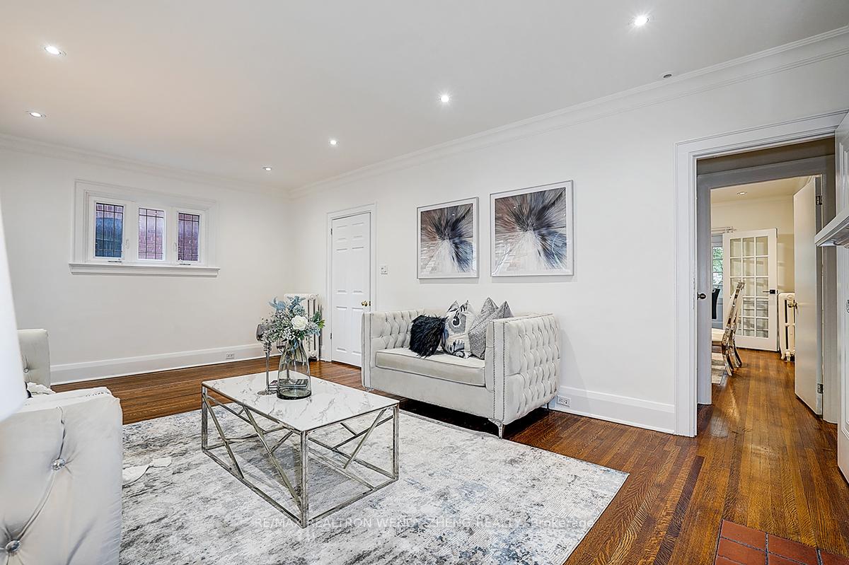 Photo 10 of 42 Willowbank Boulevard, Toronto, Yonge-Eglinton — HOMEH
