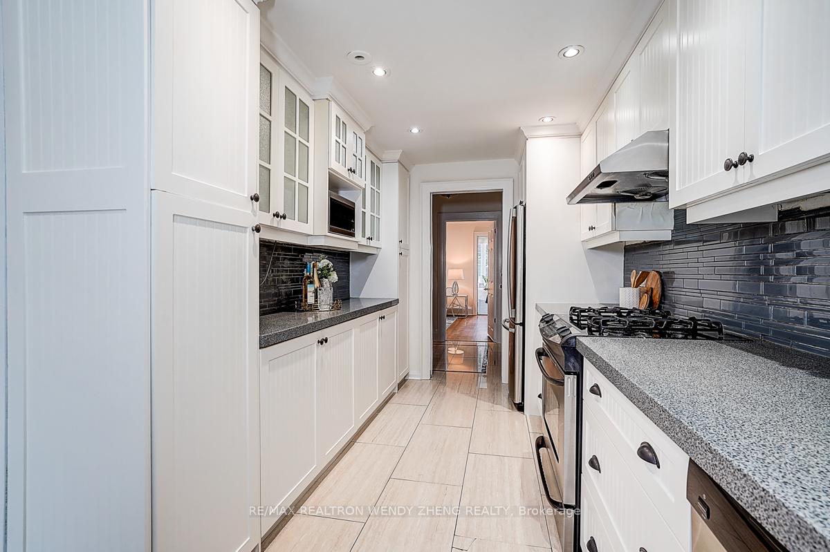 Photo 12 of 42 Willowbank Boulevard, Toronto, Yonge-Eglinton — HOMEH