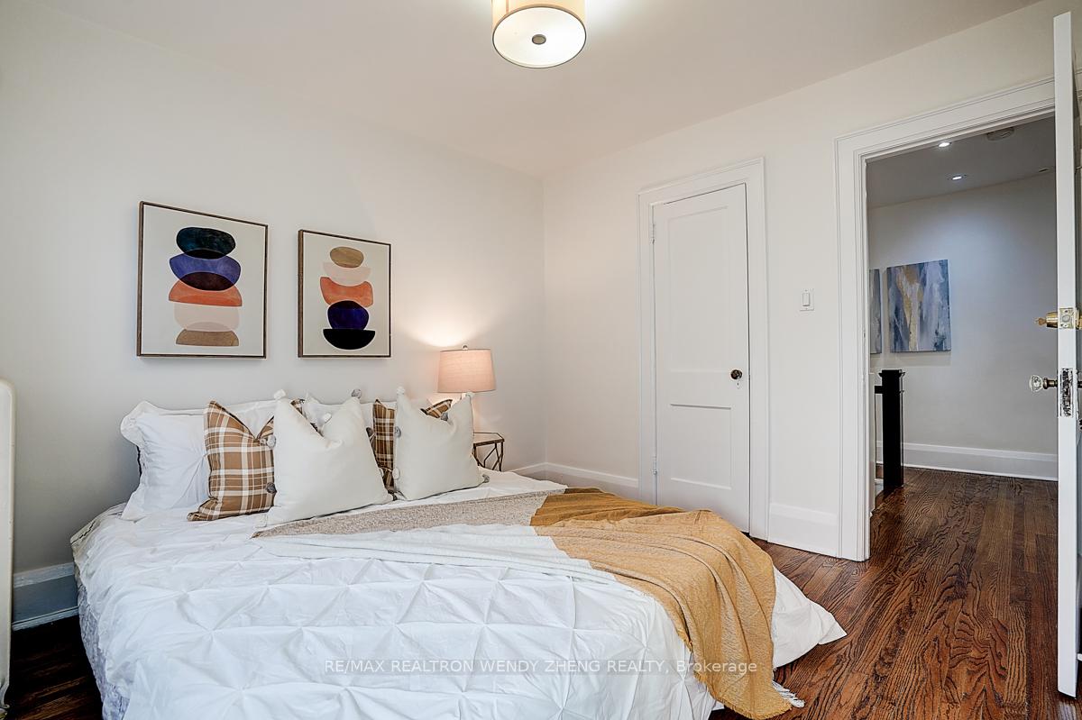 Photo 30 of 42 Willowbank Boulevard, Toronto, Yonge-Eglinton — HOMEH