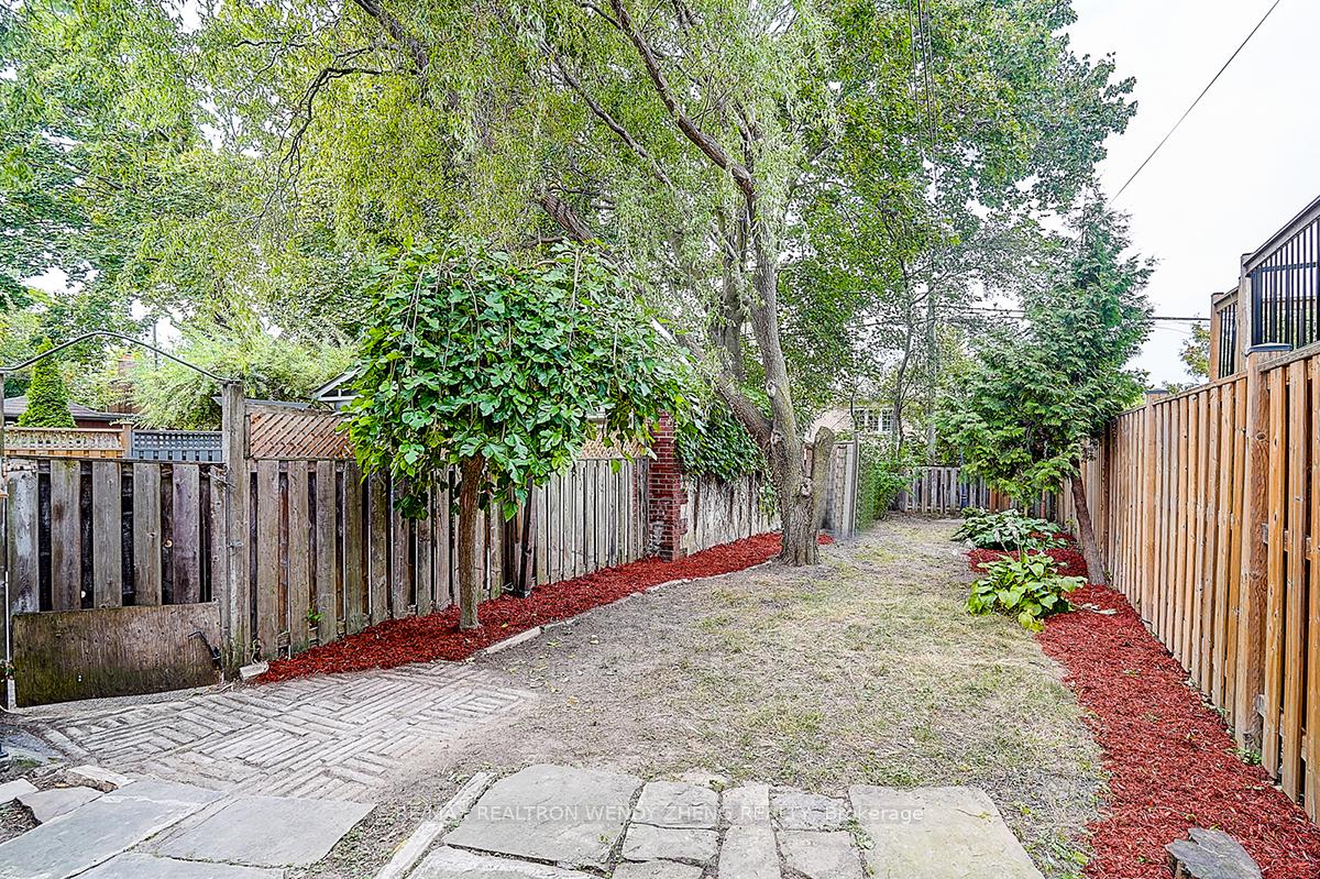 Photo 37 of 42 Willowbank Boulevard, Toronto, Yonge-Eglinton — HOMEH