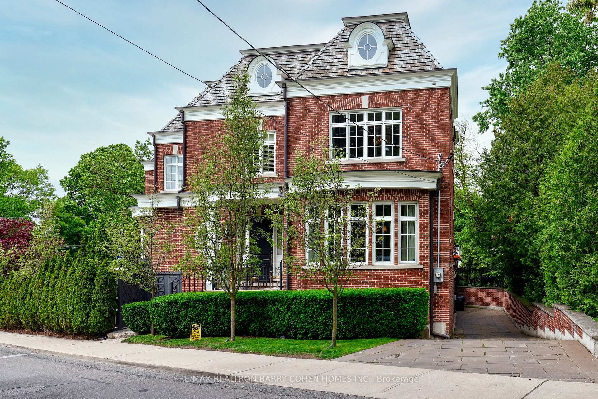 Photo 1 of 34 Poplar Plains Road, Toronto, Casa Loma — HOMEH