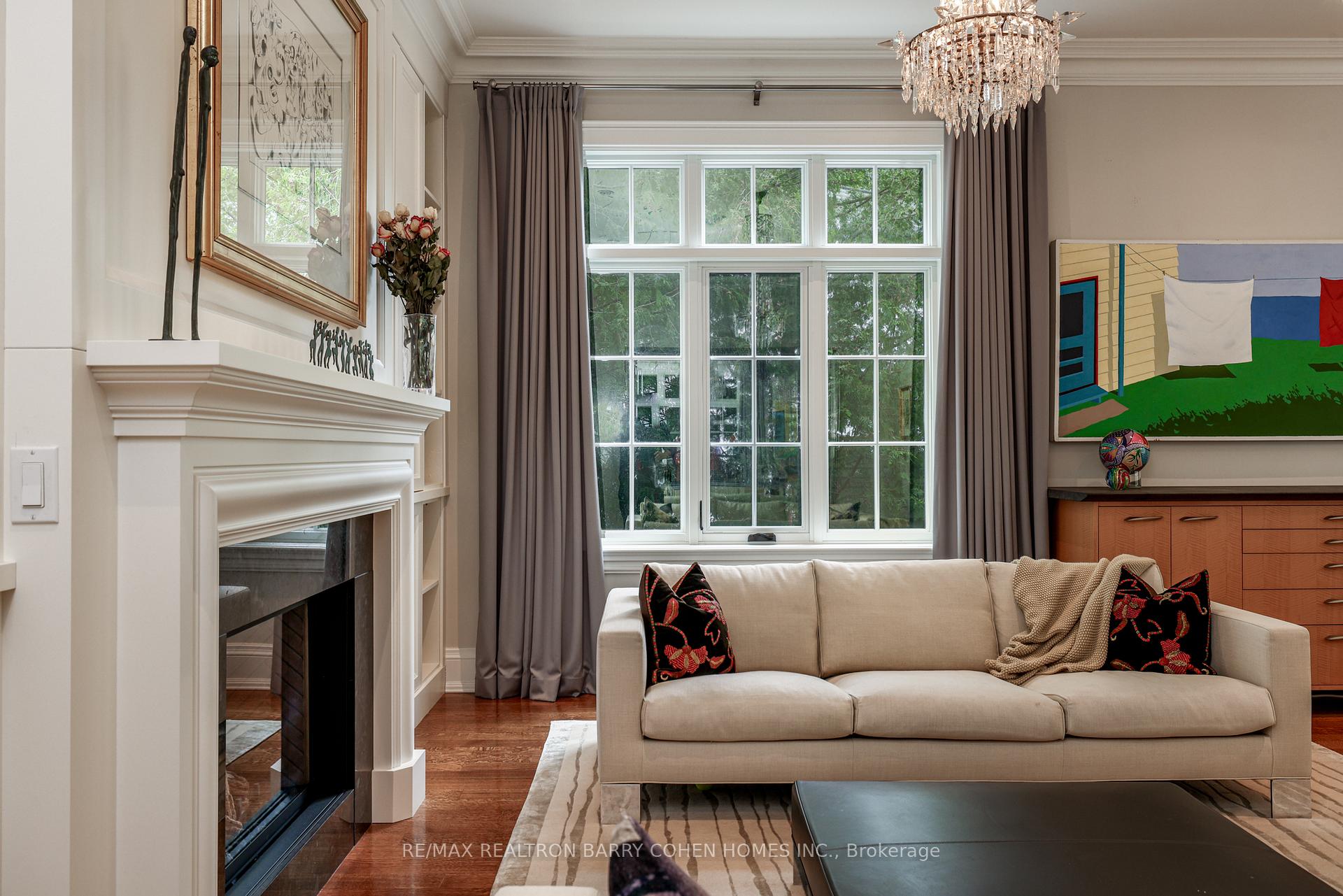 Photo 12 of 34 Poplar Plains Road, Toronto, Casa Loma — HOMEH