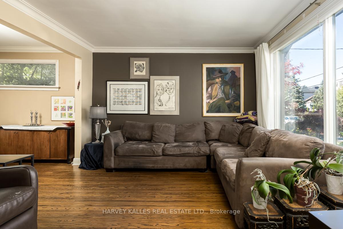 Photo 6 of 109 Frontenac Avenue, Toronto, Bedford Park-Nortown — HOMEH