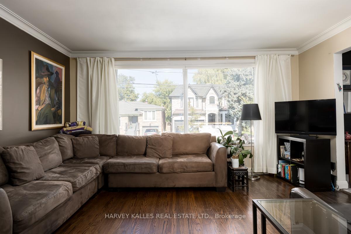 Photo 7 of 109 Frontenac Avenue, Toronto, Bedford Park-Nortown — HOMEH