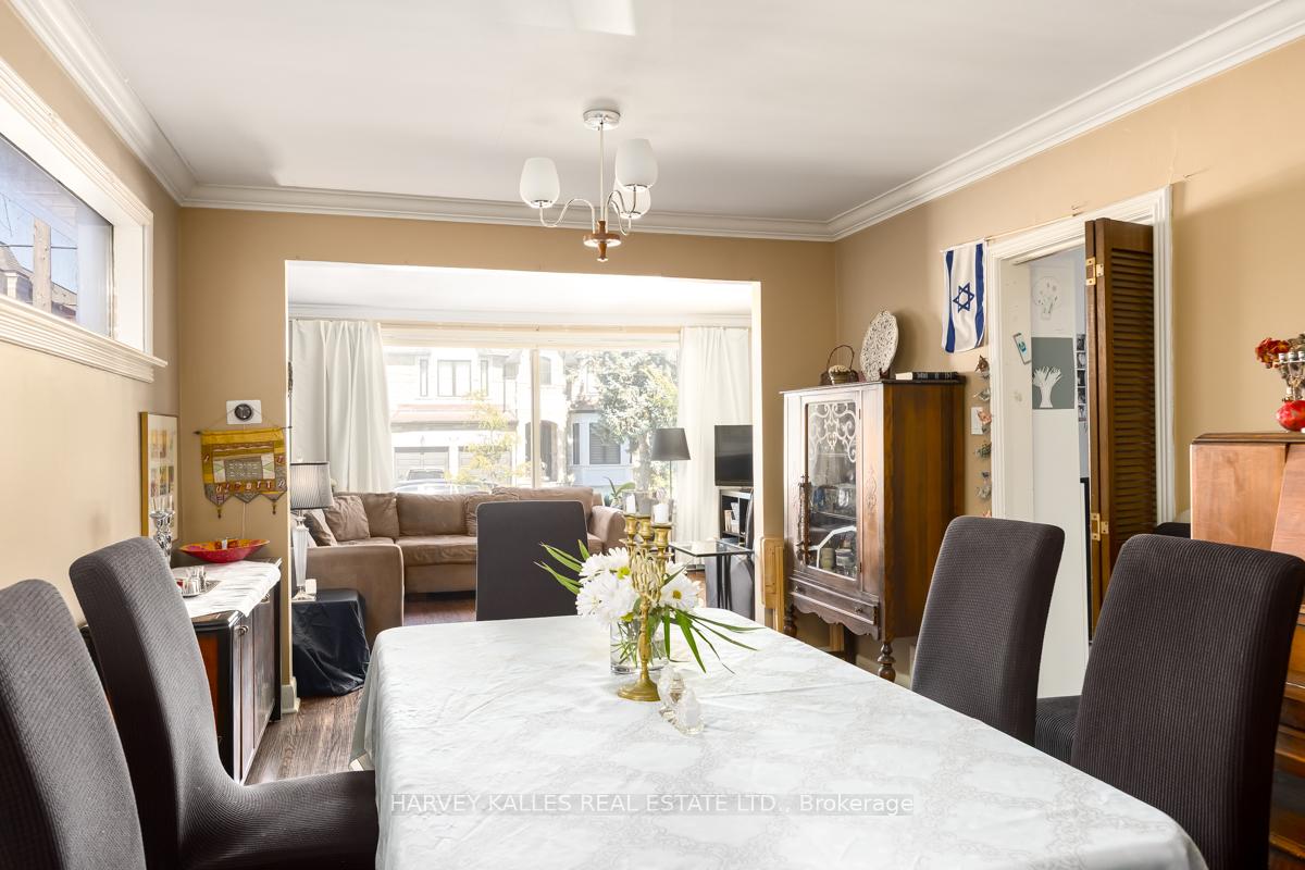 Photo 10 of 109 Frontenac Avenue, Toronto, Bedford Park-Nortown — HOMEH
