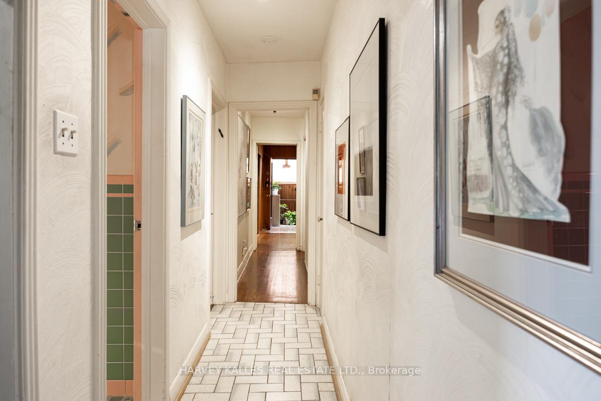 Photo 14 of 109 Frontenac Avenue, Toronto, Bedford Park-Nortown — HOMEH