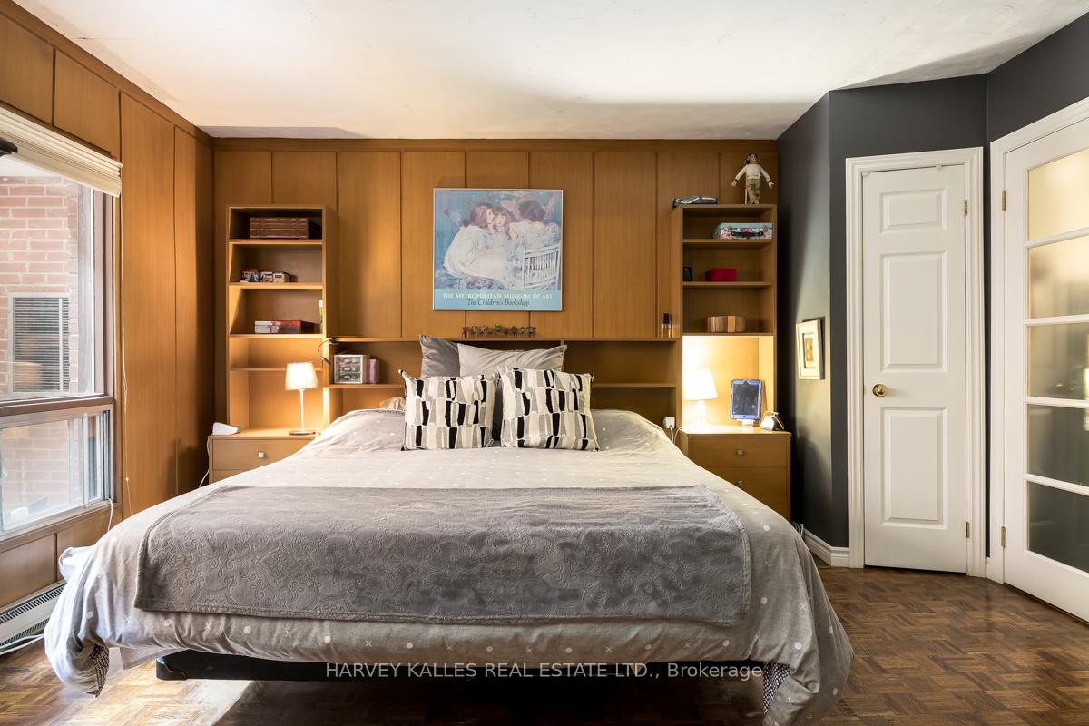 Photo 15 of 109 Frontenac Avenue, Toronto, Bedford Park-Nortown — HOMEH