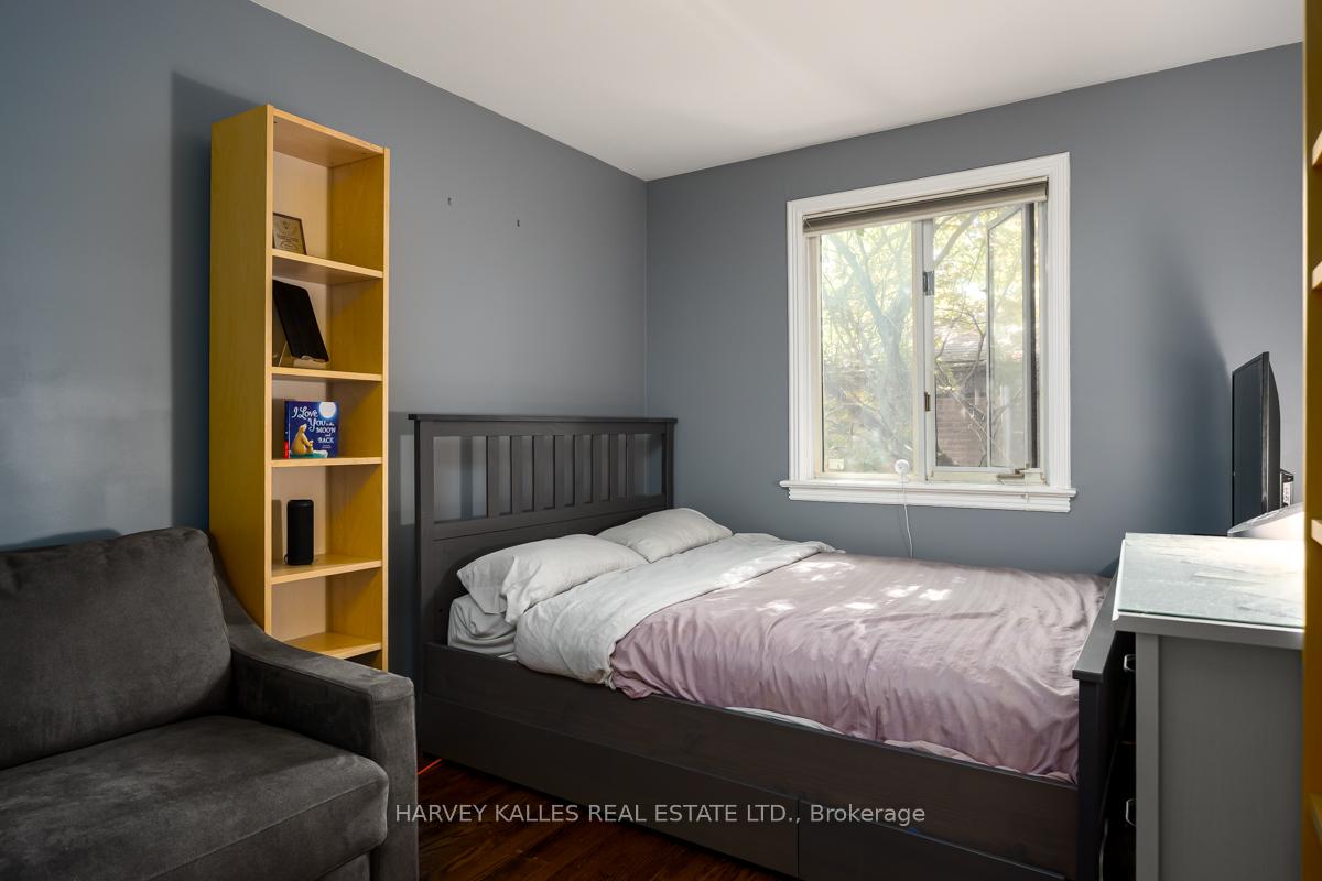 Photo 21 of 109 Frontenac Avenue, Toronto, Bedford Park-Nortown — HOMEH