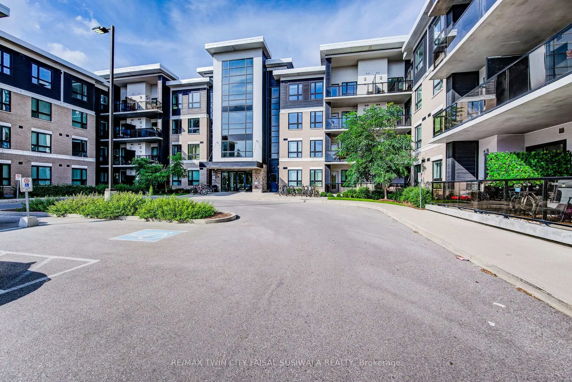 Photo 2 of Unit 306, 1284 Gordon Street, Guelph, Kortright East — HOMEH