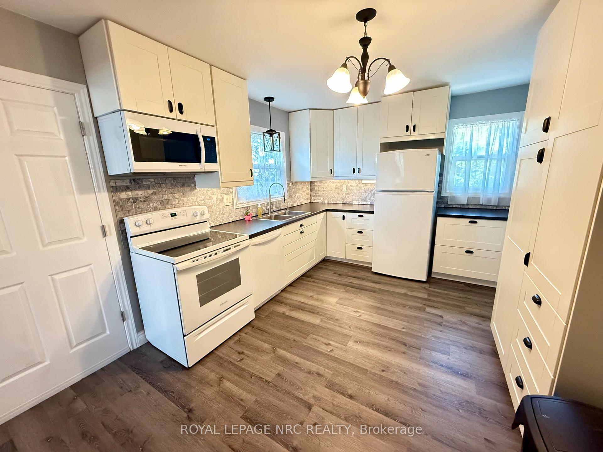 Photo 4 of 20 Richmond Street, Thorold, Thorold Downtown — HOMEH