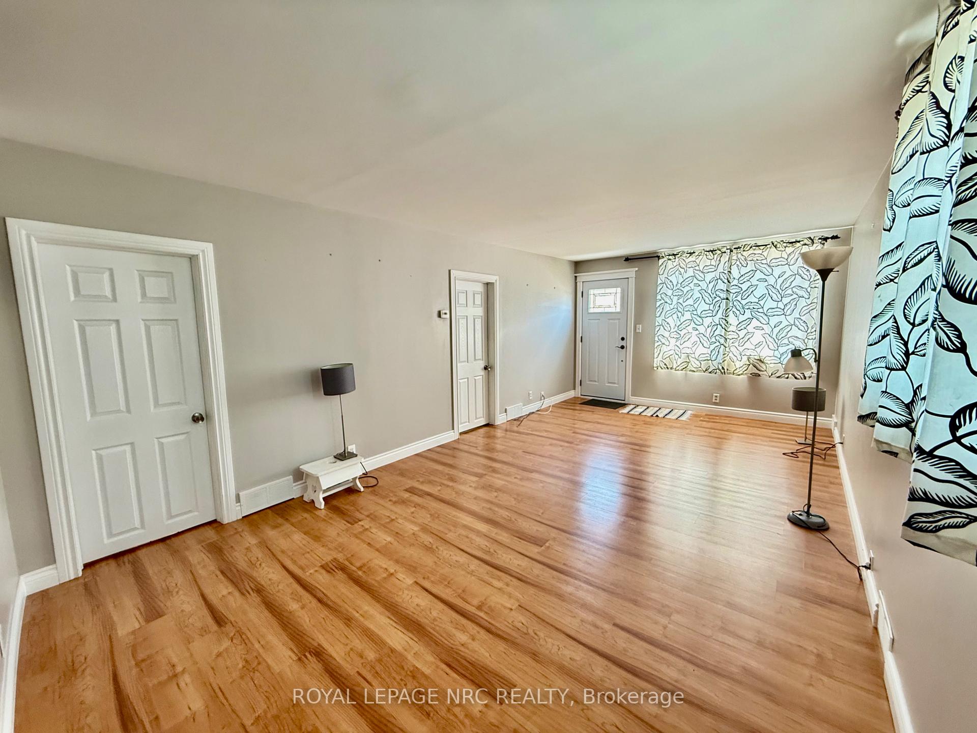 Photo 10 of 20 Richmond Street, Thorold, Thorold Downtown — HOMEH