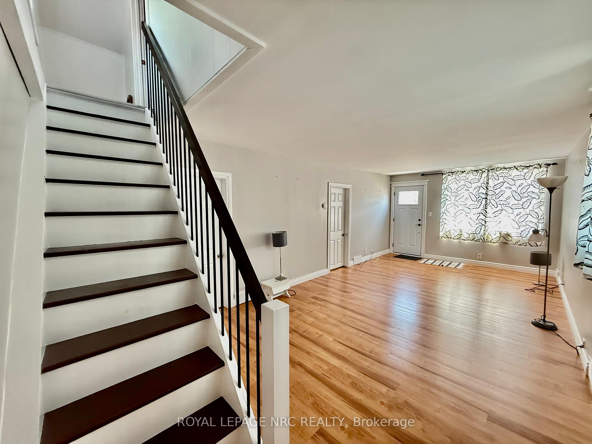 Photo 11 of 20 Richmond Street, Thorold, Thorold Downtown — HOMEH