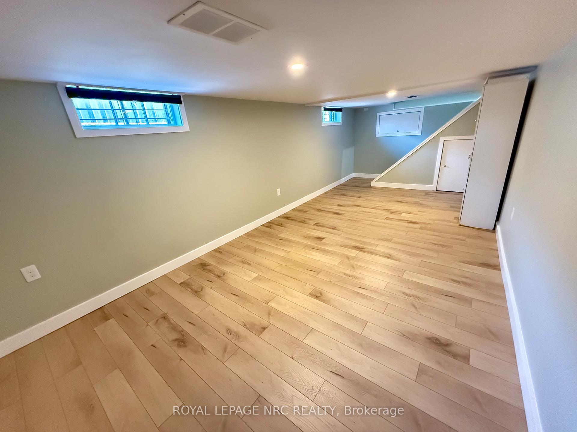Photo 16 of 20 Richmond Street, Thorold, Thorold Downtown — HOMEH