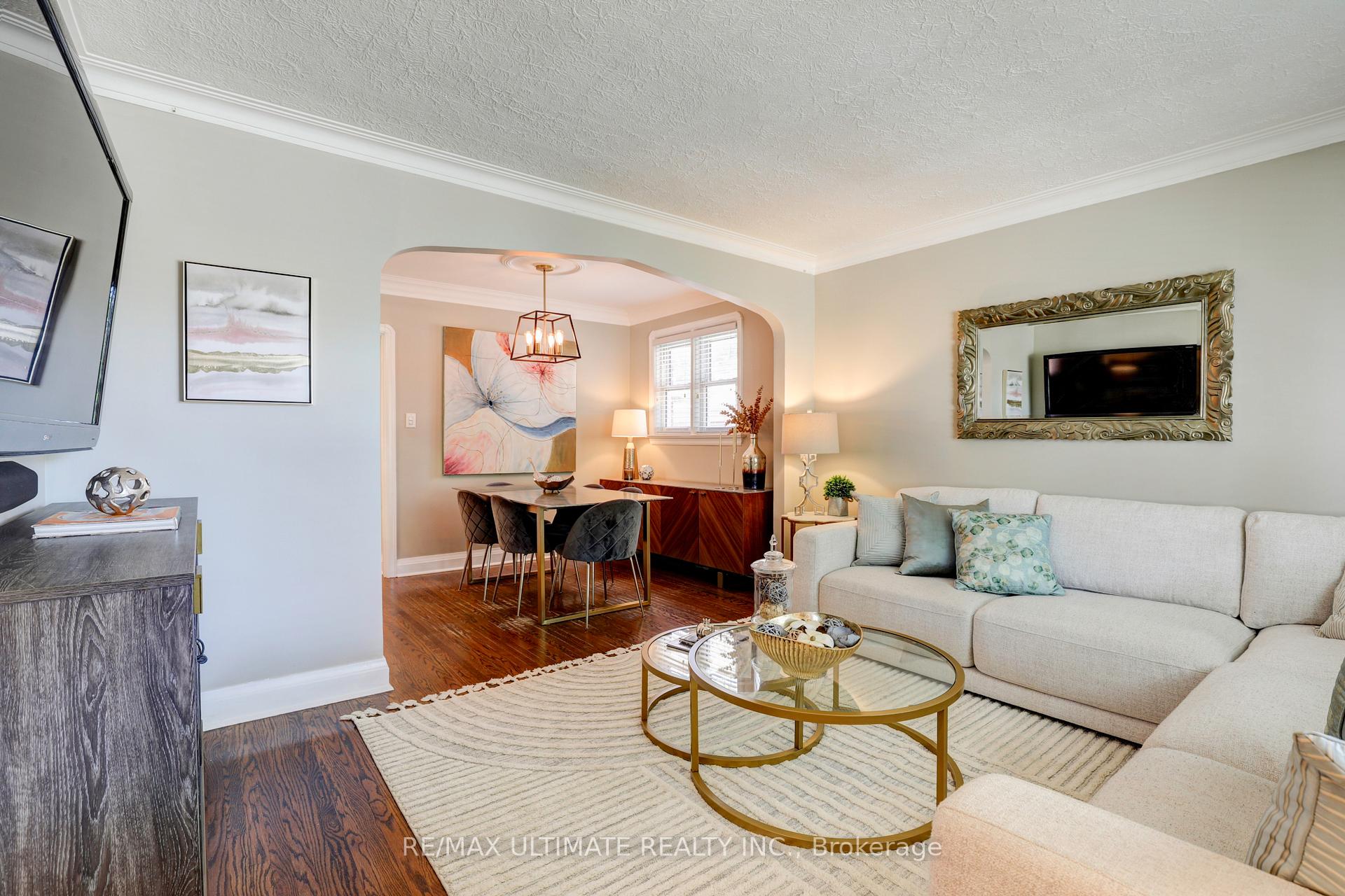 Photo 4 of 44 Ferris Road, Toronto, O'Connor-Parkview — HOMEH