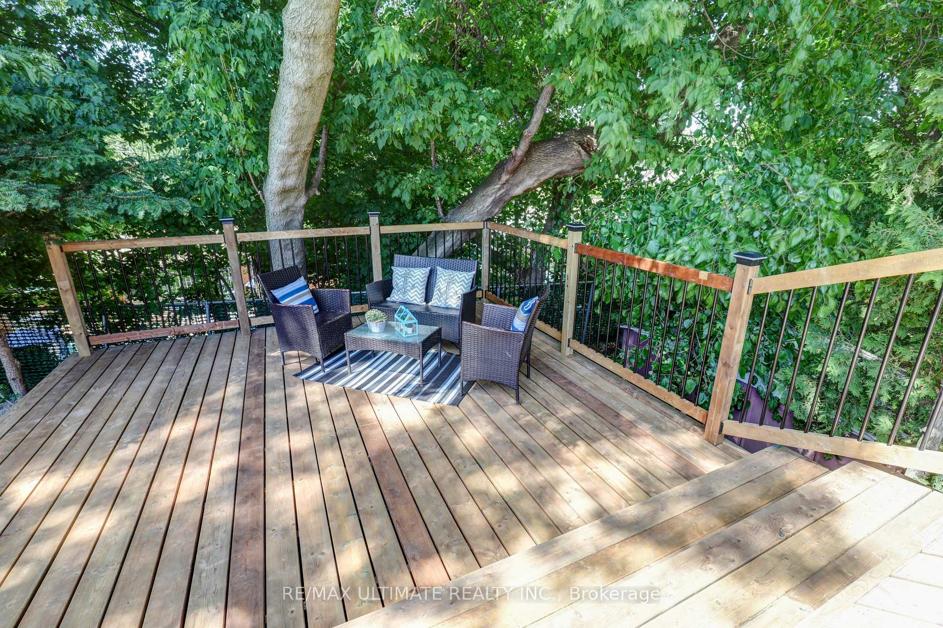 Photo 23 of 44 Ferris Road, Toronto, O'Connor-Parkview — HOMEH