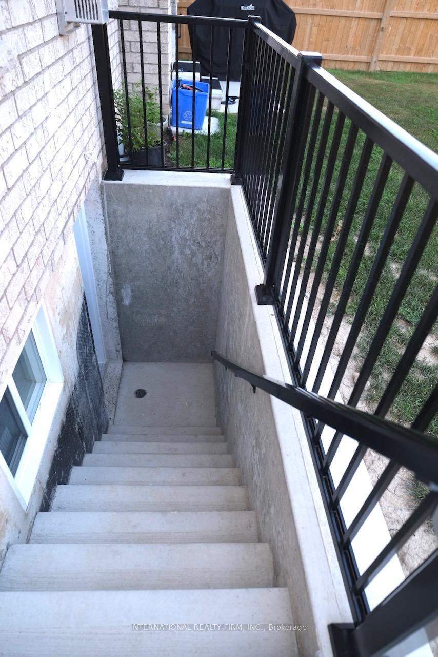 Photo 13 of 1 Victory Drive, Thorold, Rolling Meadows — HOMEH