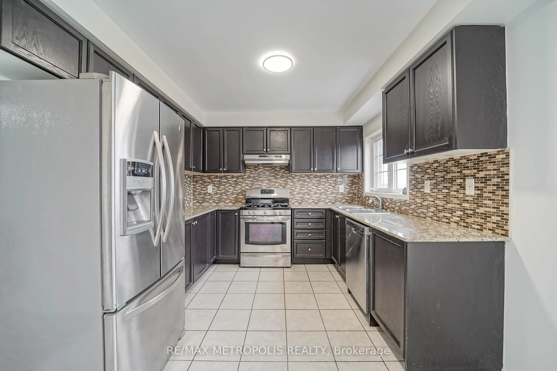 Photo 20 of 896 Audley Road N, Ajax, Central East — HOMEH
