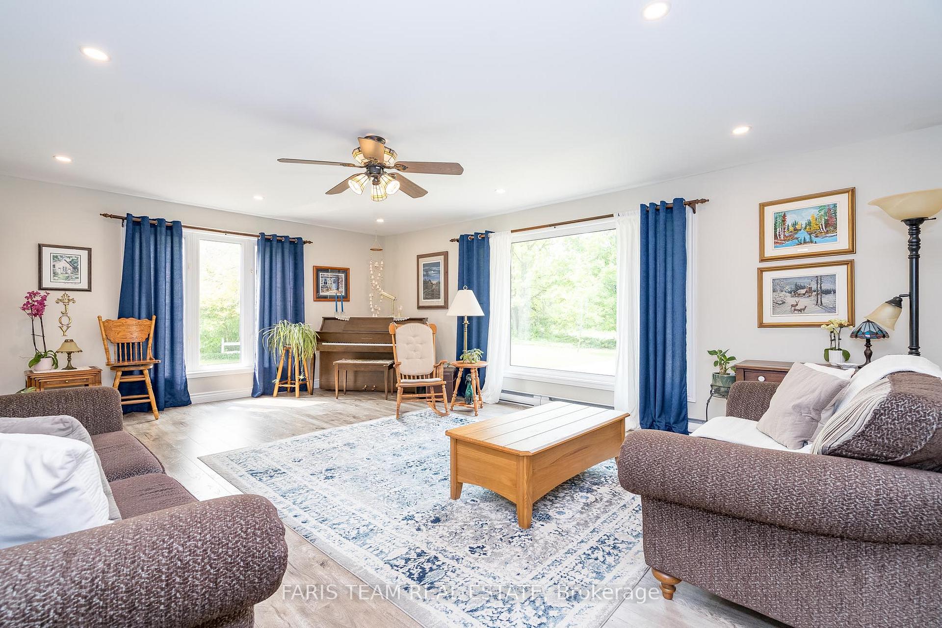 Photo 12 of 1669 Newton Street, Tay, Rural Tay — HOMEH