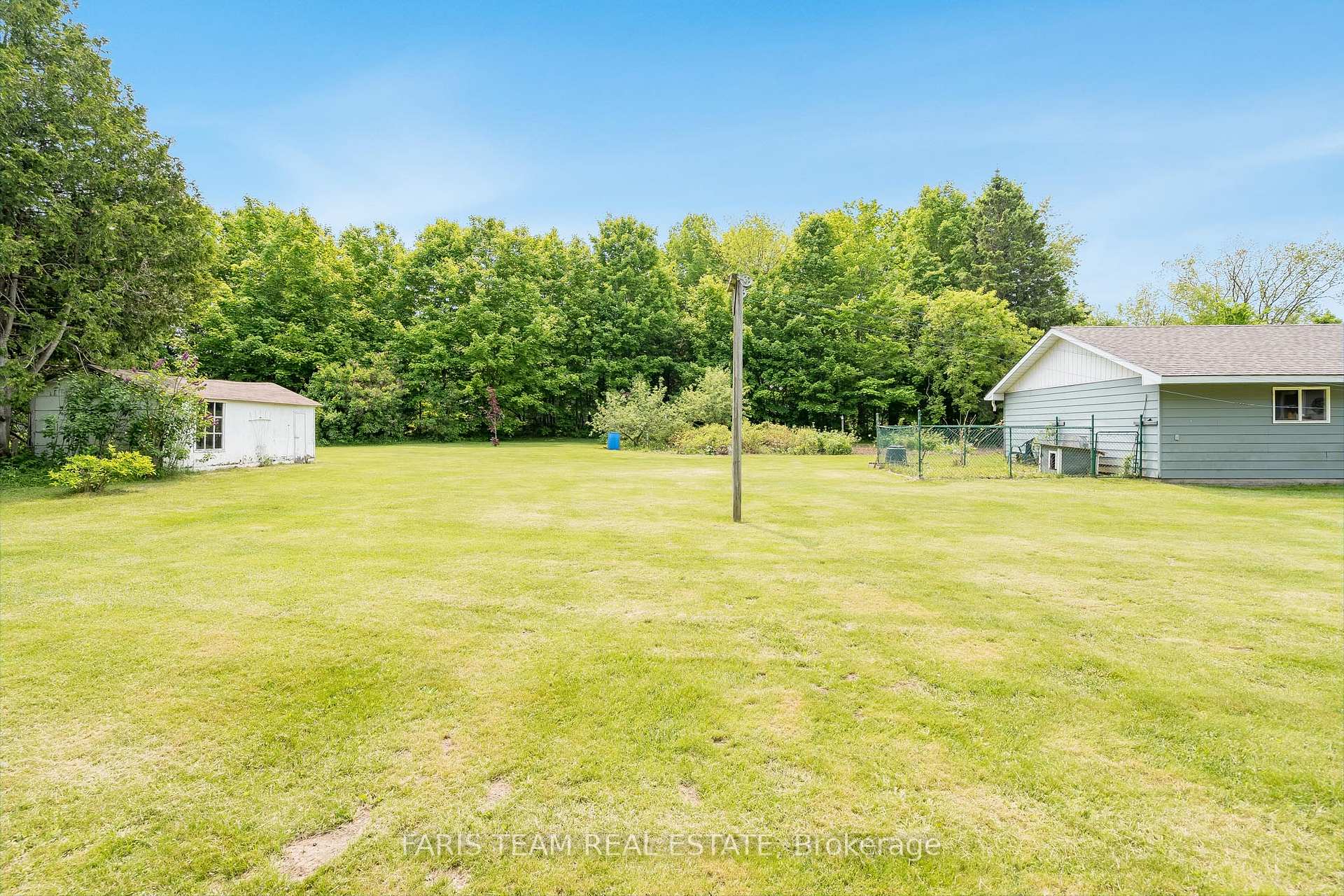 Photo 31 of 1669 Newton Street, Tay, Rural Tay — HOMEH