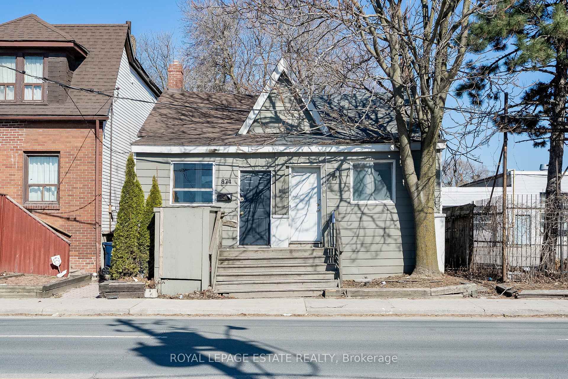 Photo 1 of 874 Eastern Avenue, Toronto, Greenwood-Coxwell — HOMEH