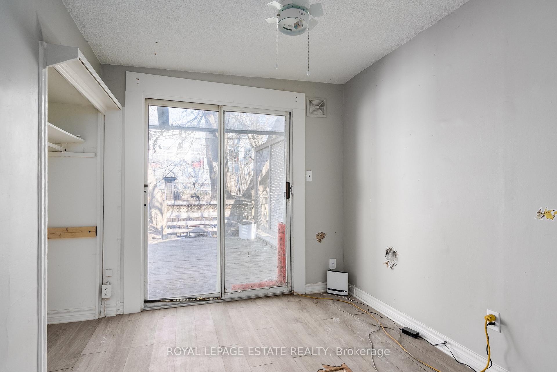 Photo 16 of 874 Eastern Avenue, Toronto, Greenwood-Coxwell — HOMEH