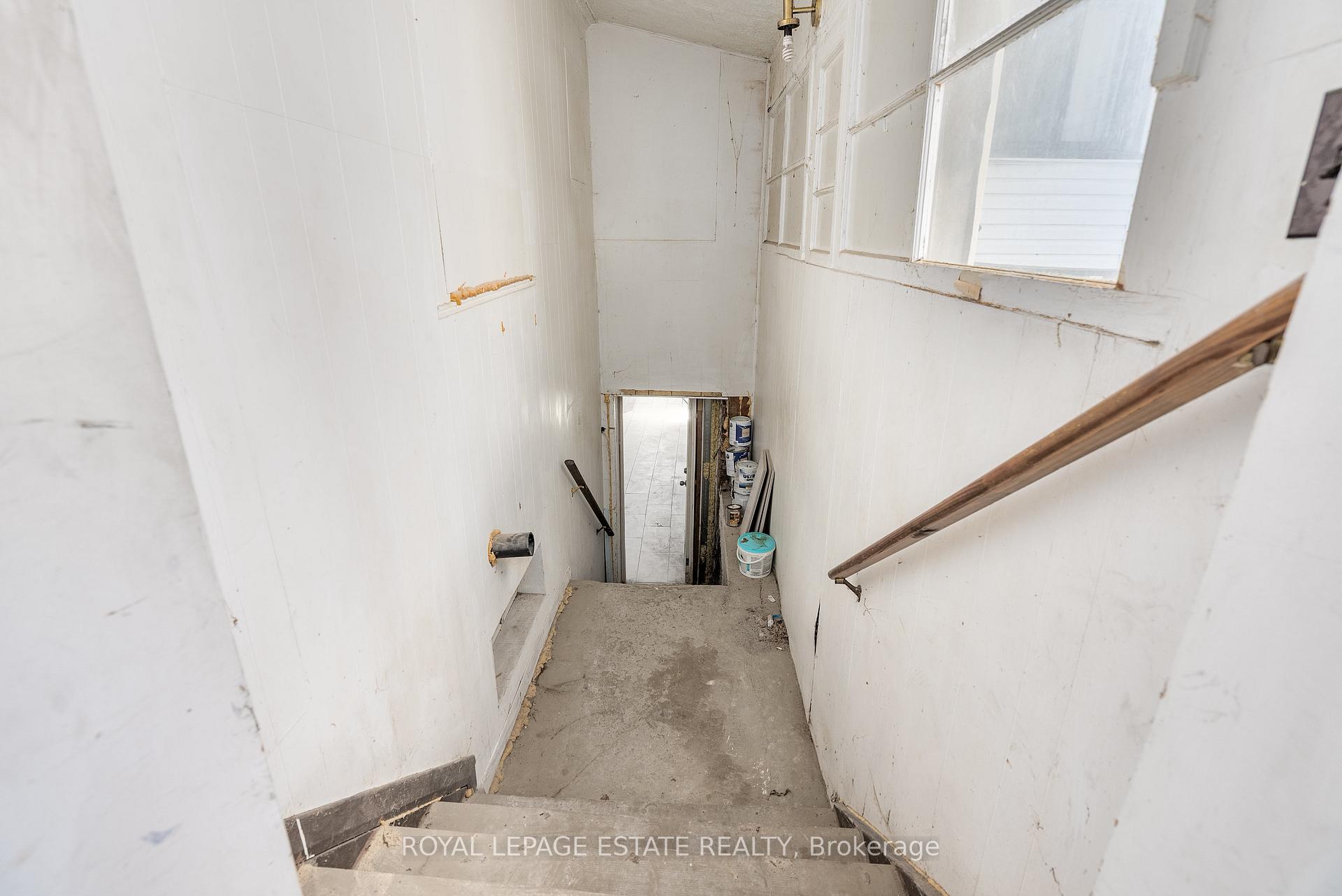 Photo 20 of 874 Eastern Avenue, Toronto, Greenwood-Coxwell — HOMEH