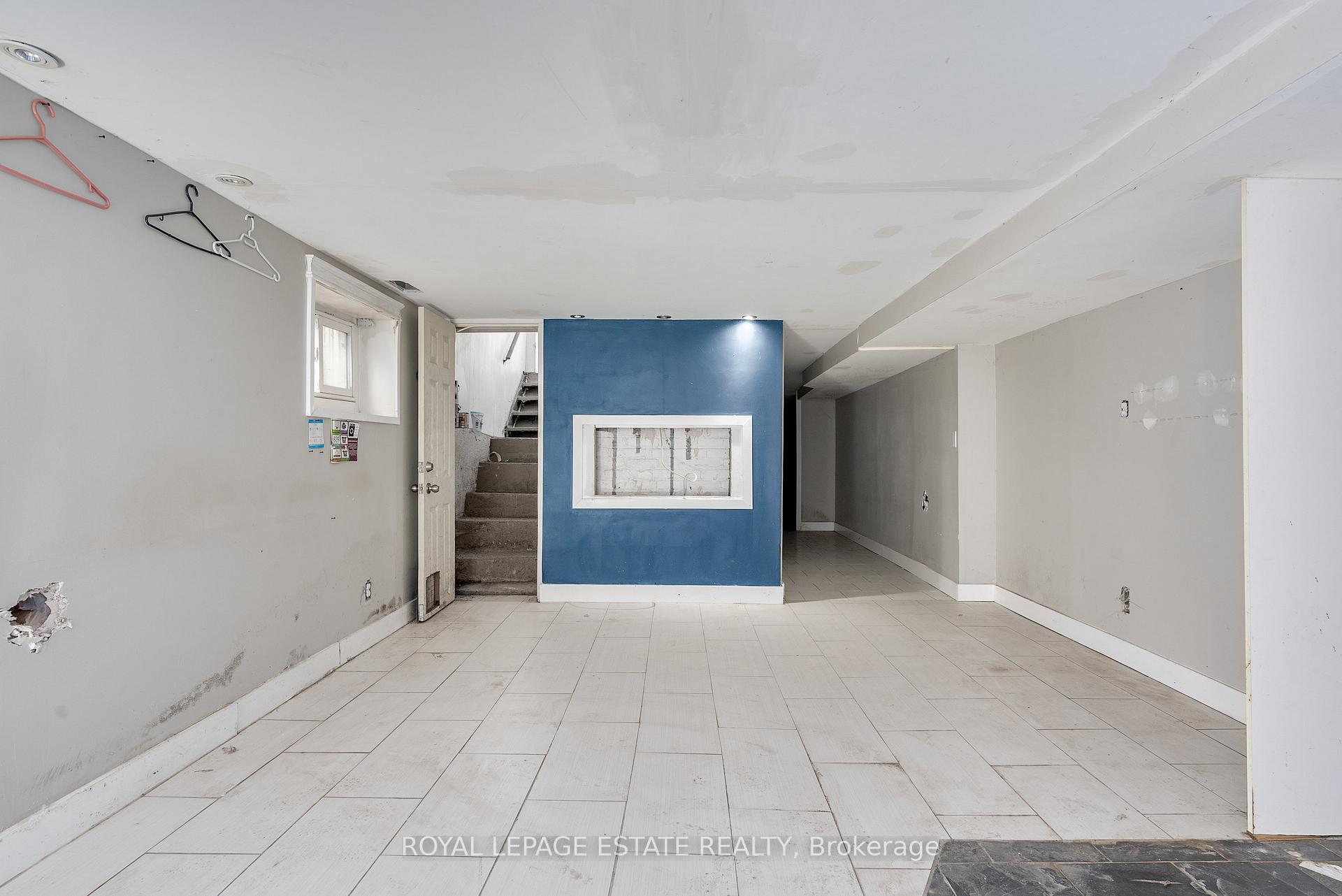 Photo 23 of 874 Eastern Avenue, Toronto, Greenwood-Coxwell — HOMEH