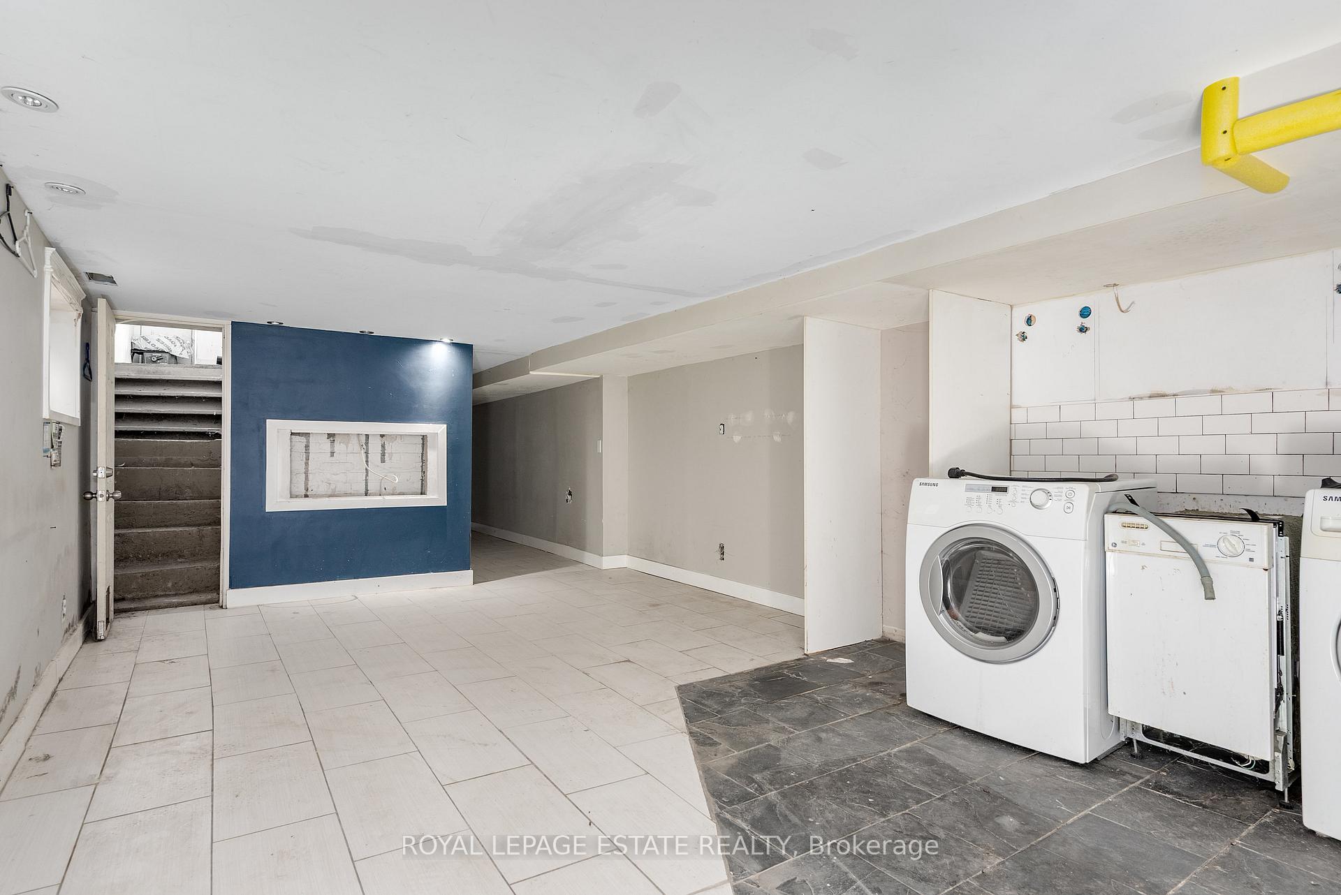 Photo 24 of 874 Eastern Avenue, Toronto, Greenwood-Coxwell — HOMEH