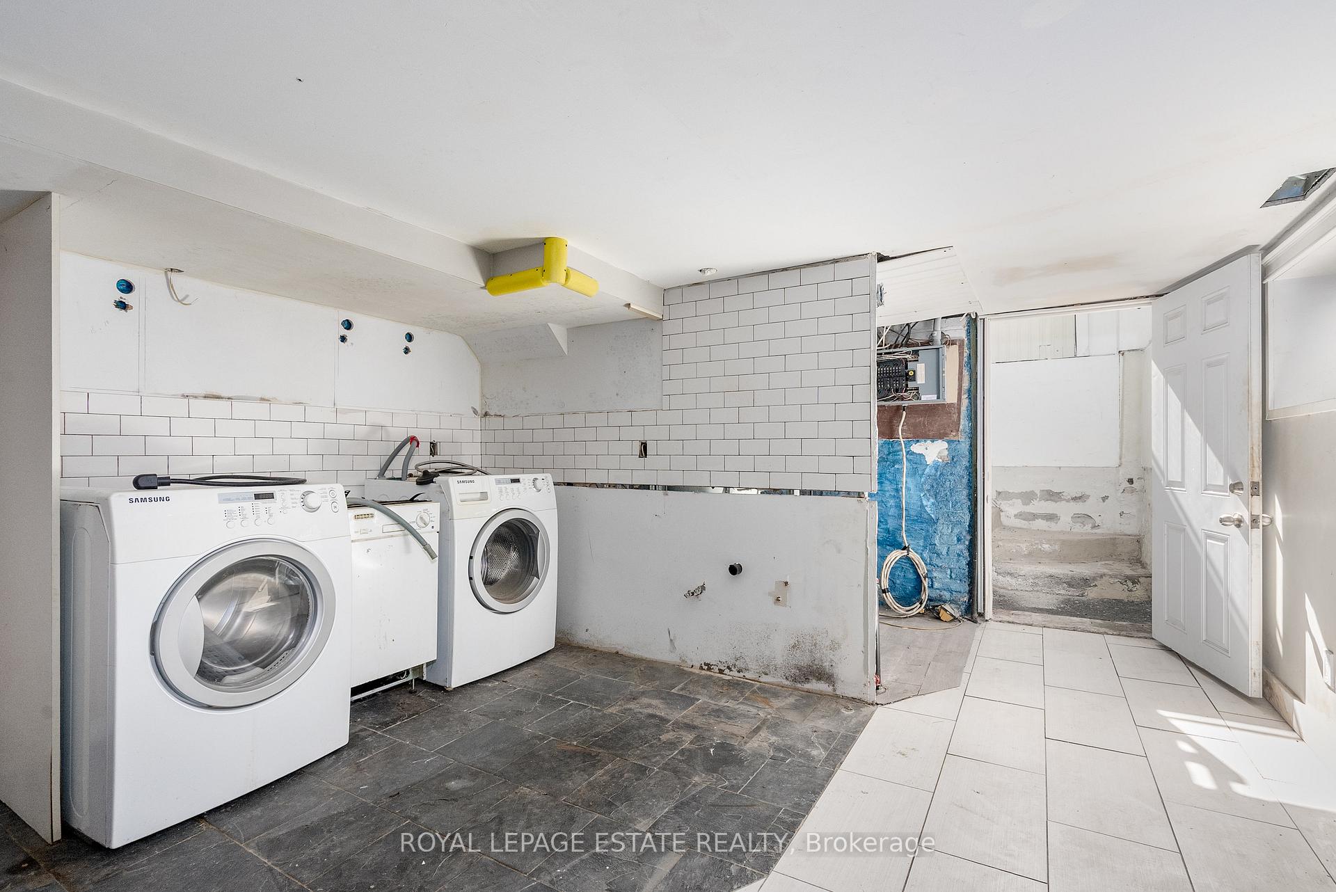 Photo 25 of 874 Eastern Avenue, Toronto, Greenwood-Coxwell — HOMEH
