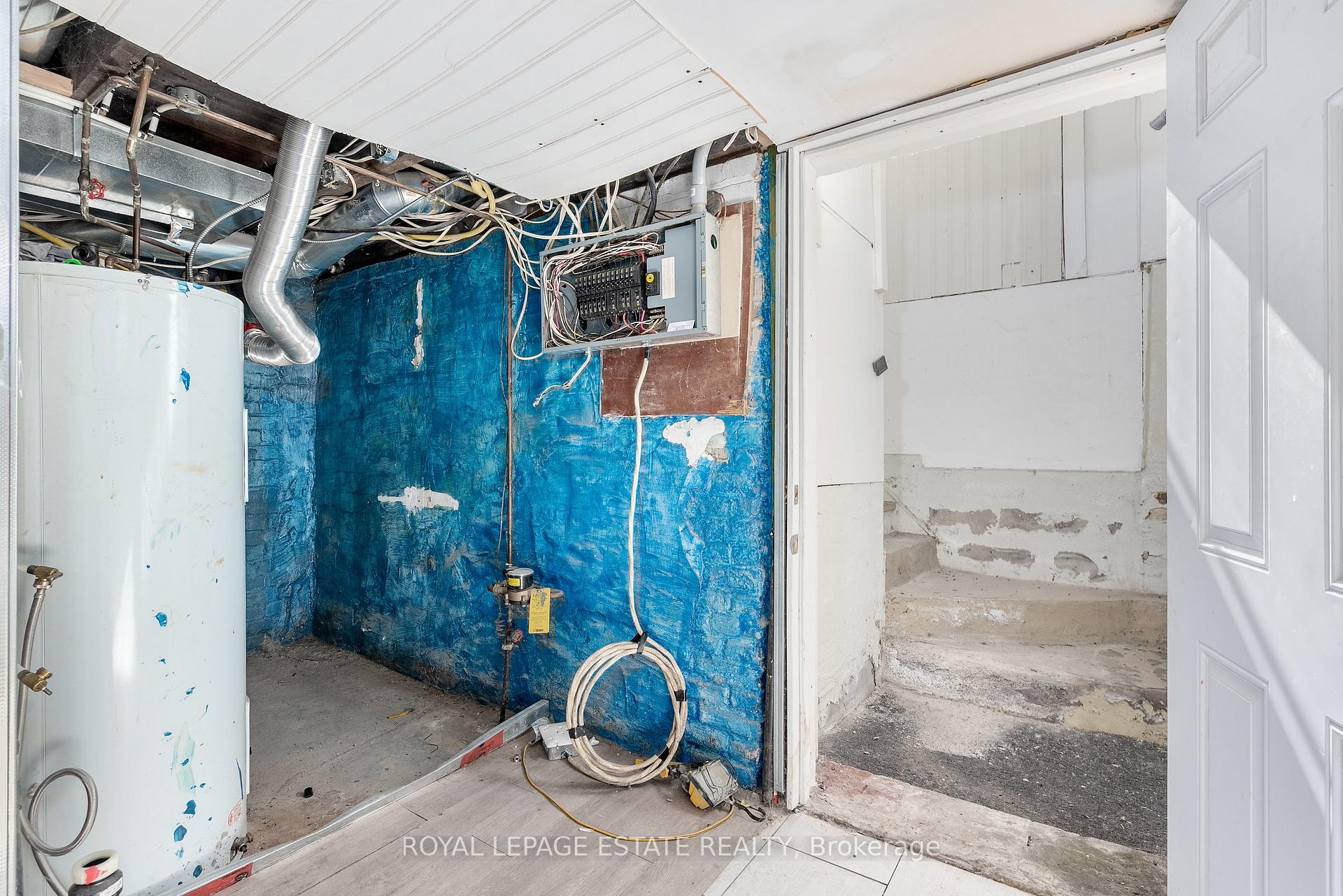 Photo 26 of 874 Eastern Avenue, Toronto, Greenwood-Coxwell — HOMEH