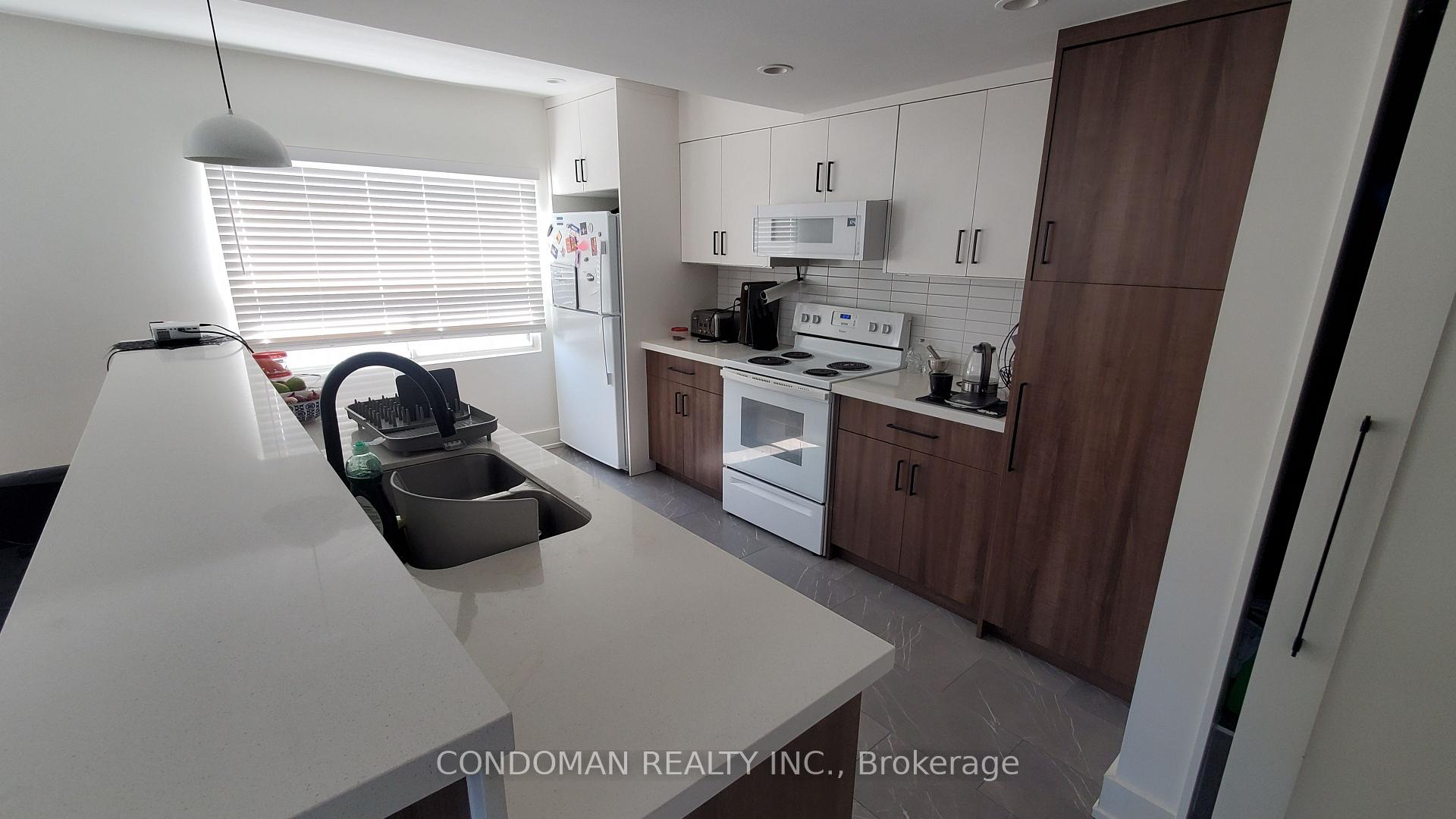 Photo 3 of Unit 3, 1450 Gerrard Street E, Toronto, Greenwood-Coxwell — HOMEH