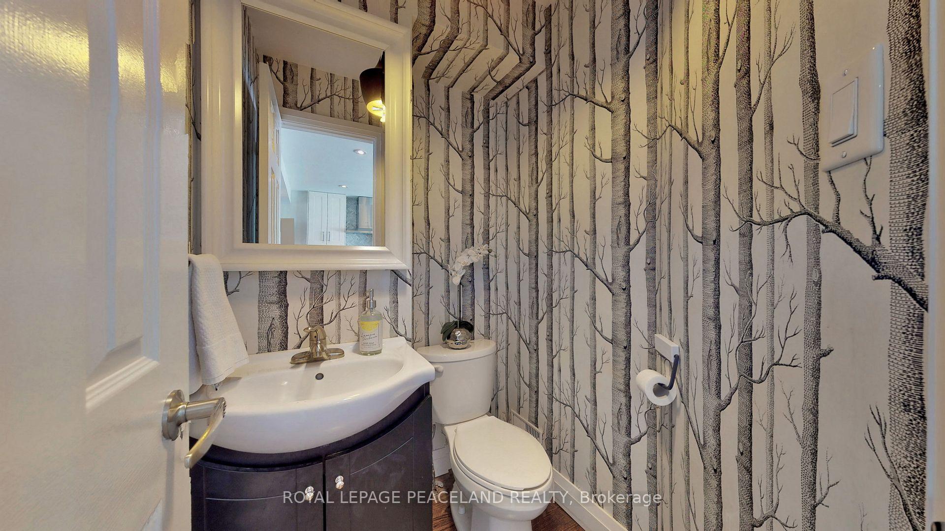 Photo 4 of 47 Melgund Road, Toronto, Casa Loma — HOMEH