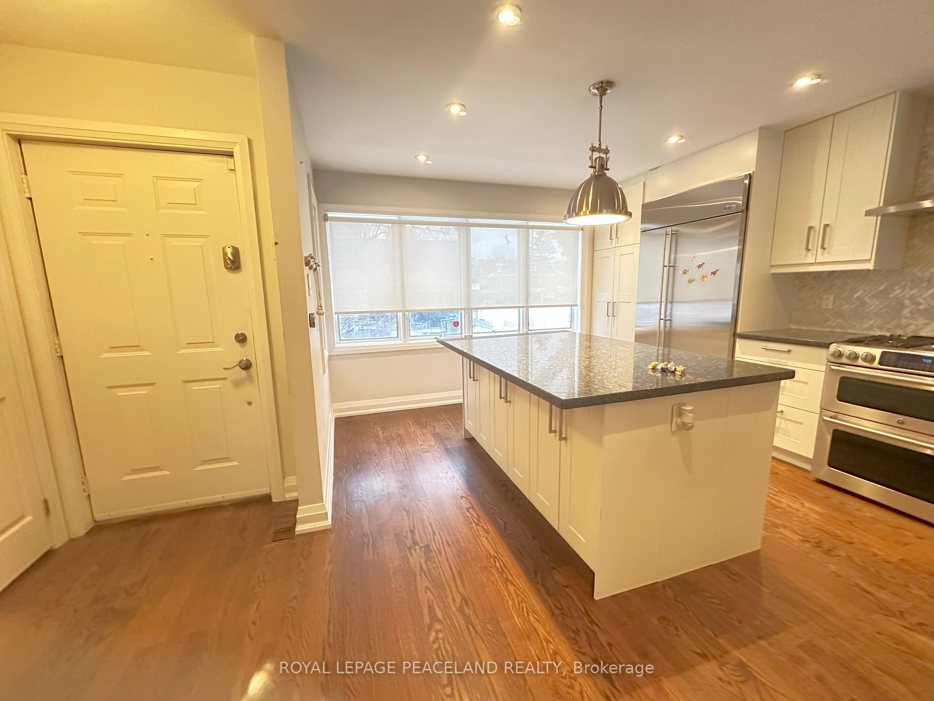 Photo 12 of 47 Melgund Road, Toronto, Casa Loma — HOMEH