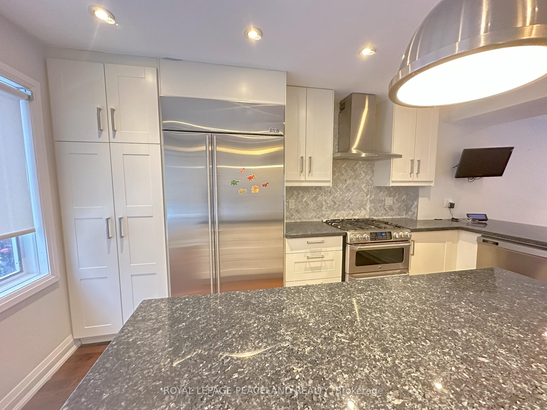 Photo 16 of 47 Melgund Road, Toronto, Casa Loma — HOMEH
