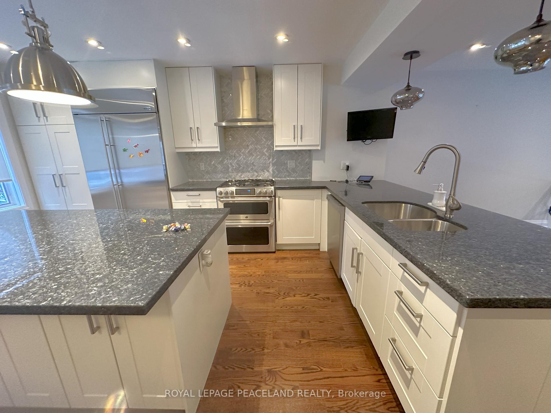 Photo 23 of 47 Melgund Road, Toronto, Casa Loma — HOMEH